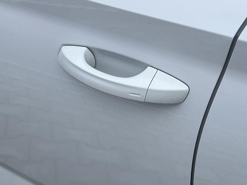 Škoda Kamiq Top Selection 1.0TSI 85 kW - fotka 12 z 33
