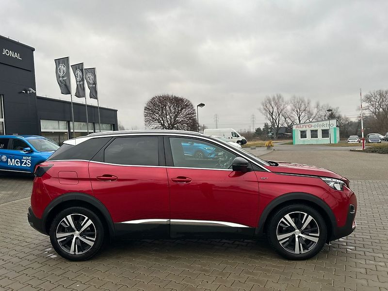 Peugeot 3008 - fotka 14 z 27