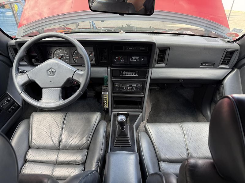 Chrysler Le Baron Cabrio (1990) 2.2 Turbo GTC - fotka 10 z 20