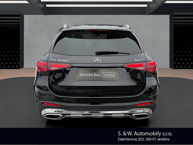 Mercedes-Benz GLC 220d AMG 4MATIC - fotka 6 z 31