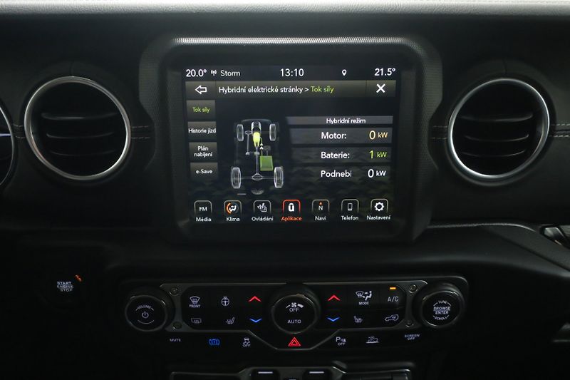 Jeep Wrangler (2022) 2.0 4xe PHEV Unlimited Sahara - fotka 35 z 50