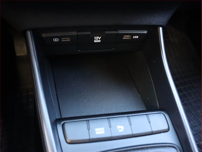Hyundai i20 (2023) 1.0 T-GDI, Automat, Serv.kniha - fotka 18 z 19