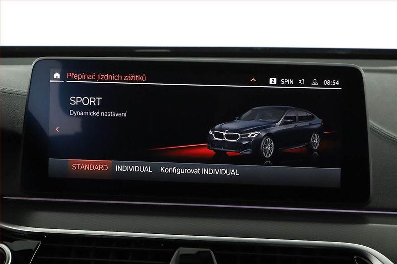 BMW Řada 6 (2022) 640i xDrive GT - fotka 19 z 20