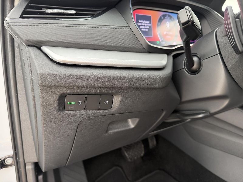 Škoda Octavia 1.5e-Tsi*85kw*DSG*CZ*1-MAJ*DPH - fotka 9 z 36