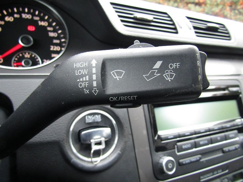 Volkswagen Passat (2008) 1.4 TSI 90kW - fotka 31 z 42