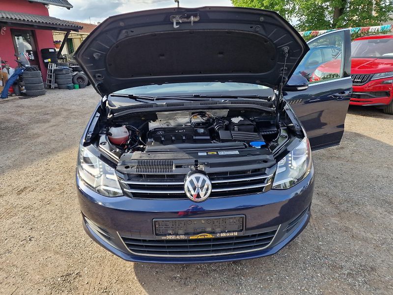 Volkswagen Sharan 2,0TDI 4MOTION 7MÍST WEBASTO  - fotka 24 z 24