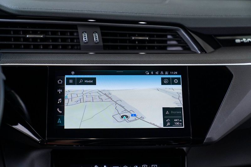 Audi e-tron 55 300kW SB BlackEd Taž ZÁRUKA - fotka 24 z 40