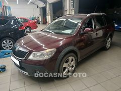 Škoda Octavia (2010) 2.0 TDI 4x4, ČR, Scout, bixen - fotografie inzerátu