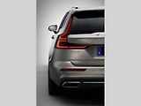 Volvo V60.
