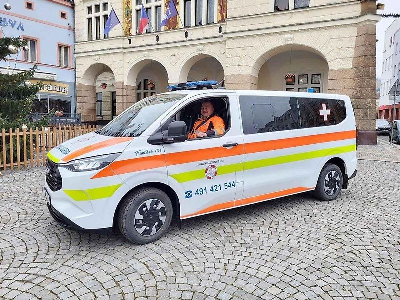 Od ledna 2018 jezdí Taxík Maxík v severočeském Mostě.