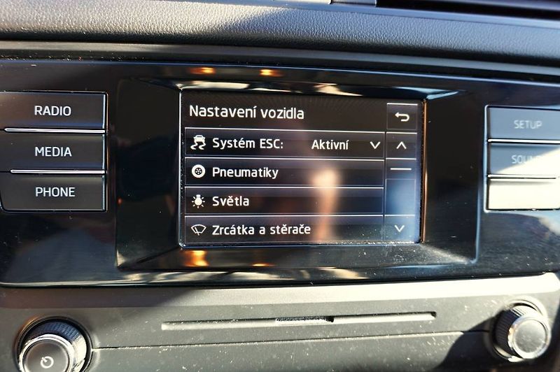 Škoda Octavia (2016) ACTIVE 1,6 TDI 66 kW - fotka 31 z 41