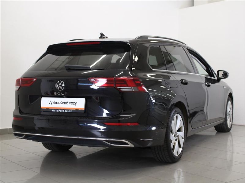 Volkswagen Golf 1,5 TSi 110kW Style Var.64tkm. - fotka 3 z 24