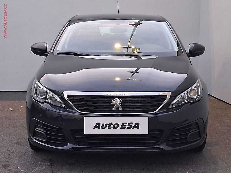 Peugeot 308 (2018) 1.2PT, Access, +kola - fotka 2 z 17