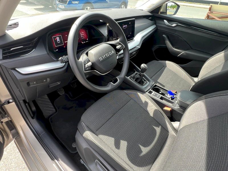 Škoda Octavia (2025) Selection 1.5TSi 110kW 6° manu - fotka 11 z 29