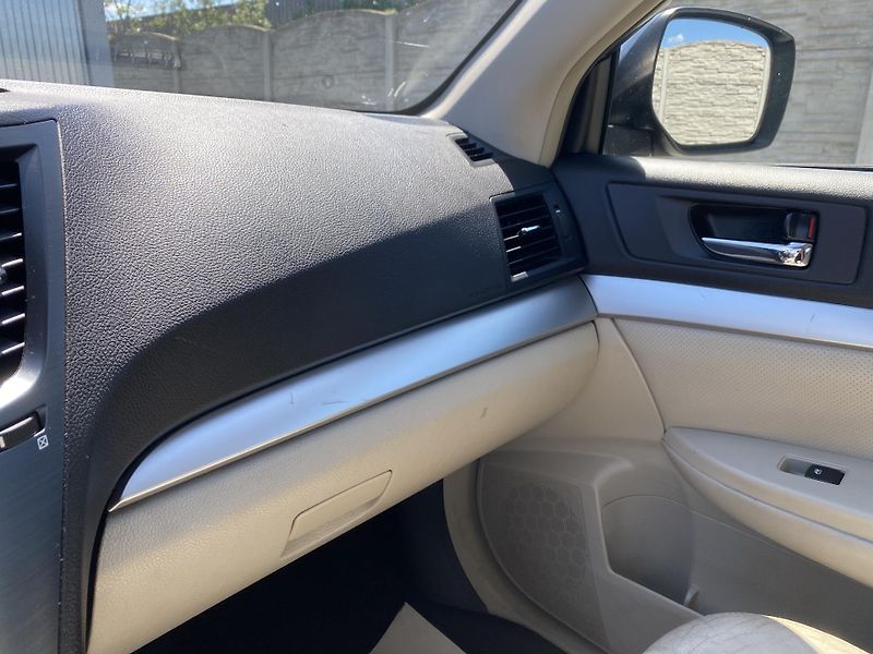 Subaru Outback 2.5i 170PS 4x4 BIFUEL PAN NAVI - fotka 155 z 157