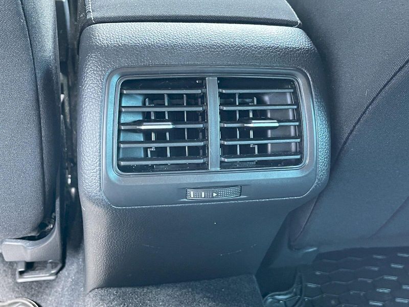 Volkswagen Golf (2018) 1.4 TSI 92 kW Maraton Edition - fotka 28 z 35