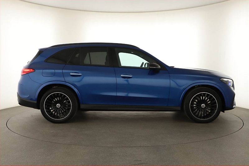 Mercedes-Benz GLC (2024) 220 d 4MATIC - fotka 6 z 26