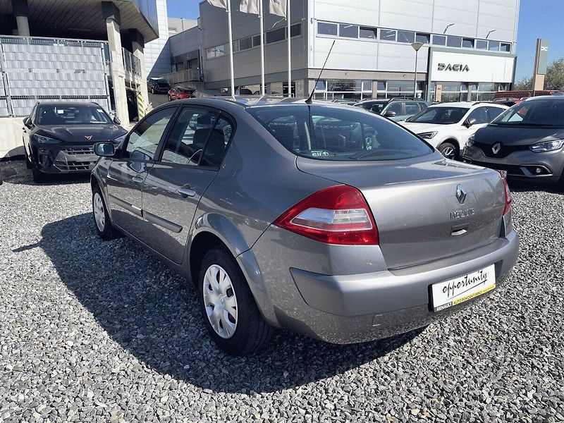 Renault Mégane (2009) 1.4i, 72kW,ČR,Klima - fotka 3 z 31
