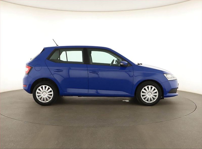 Škoda Fabia (2020) 1.0 TSI, ČR,1.maj - fotka 6 z 11
