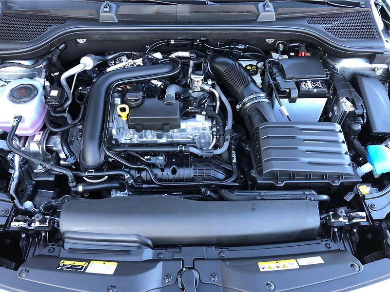 Škoda Kamiq 1,0 TSI - fotka 28 z 28
