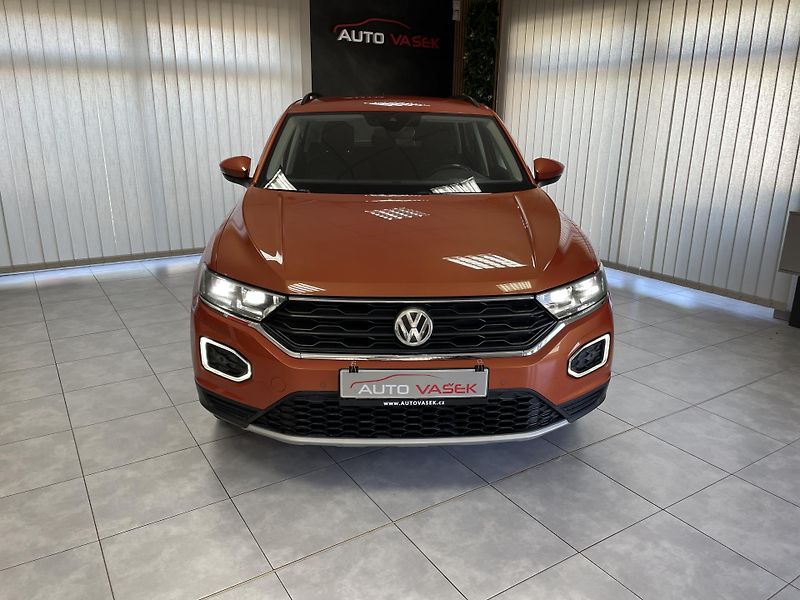 Volkswagen T-Roc 1.5 TSi 110 kW 6M REZERVACE  - fotka 5 z 27