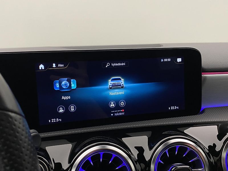Mercedes-Benz Třídy A A200 AMG 120kW AUT - fotka 34 z 51