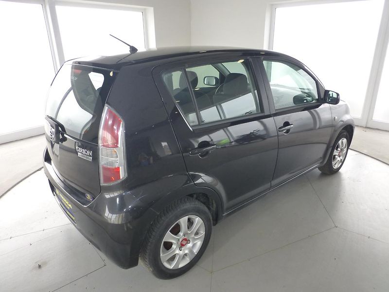 Daihatsu Sirion (2008) 1,0I-51KW*ALU KOLA**KLIMA** - fotka 6 z 21
