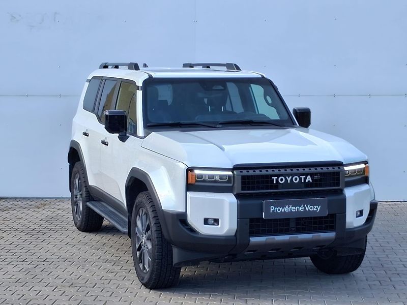 Toyota Land Cruiser 2.8 D-4D 6AT Executive MHEV AW - fotka 6 z 29