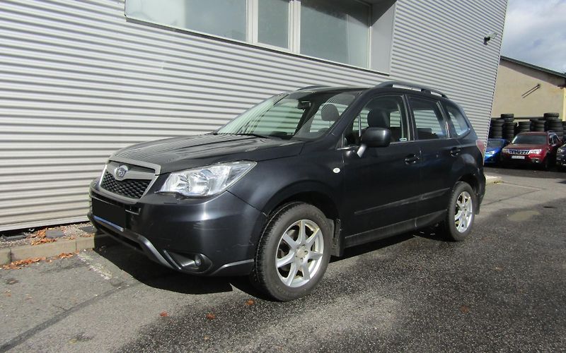 Subaru Forester (2014) 2,0D  6MT 1.maj.ČR plný servis - fotka 36 z 37