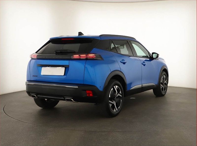 Peugeot 2008 (2024) Allure 1.2 PureTech - fotka 5 z 15