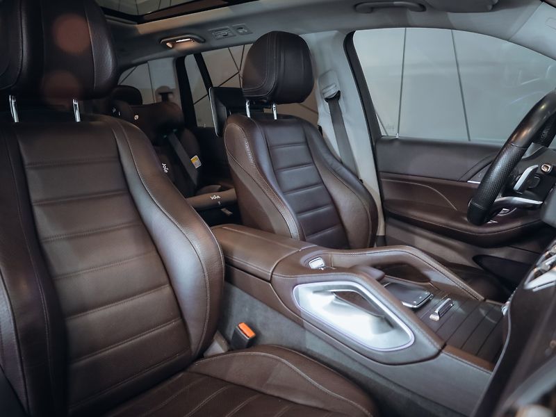 Mercedes-Benz GLS 400d 4MATIC AMG TV - fotka 31 z 37