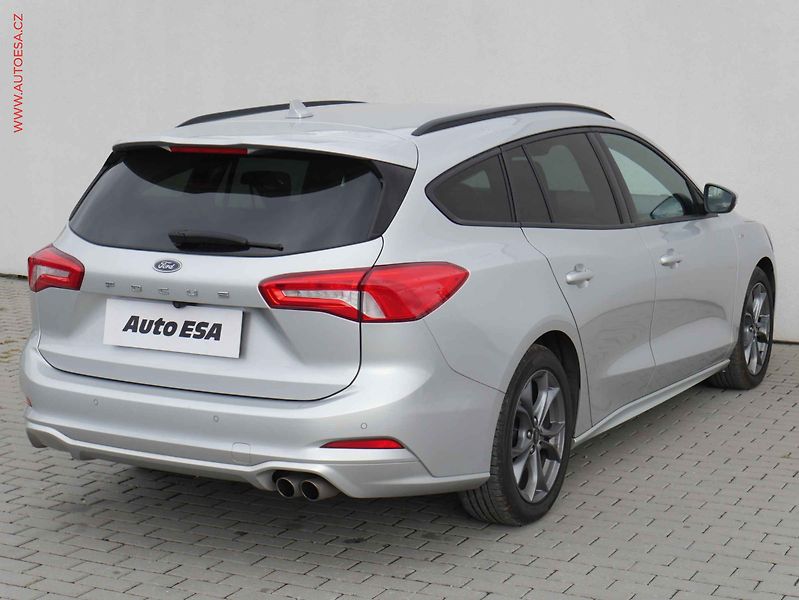 Ford Focus (2020) 2.0 TDCi, 1.maj, ST-Line, AT - fotka 4 z 22