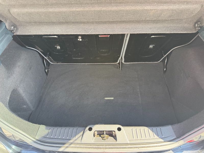 Ford Fiesta (2011) 1.25i 44kW - fotka 22 z 31