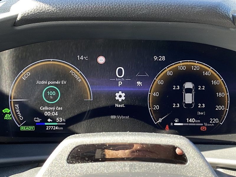 Toyota C-HR 2.0PHEV, ČR, GR Sport VIP, JBL - fotka 17 z 38