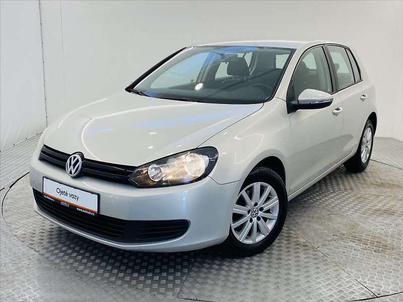 Volkswagen Golf 1,6 TDI 77kW - fotografie inzerátu