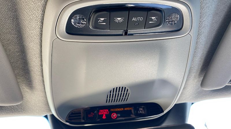 Volvo XC40 MOMENTUM, T3 FWD, 120 kW / 163 - fotka 25 z 27