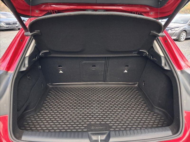 Mercedes-Benz GLA 2,1 automat, nová STK , TZ - fotka 15 z 16