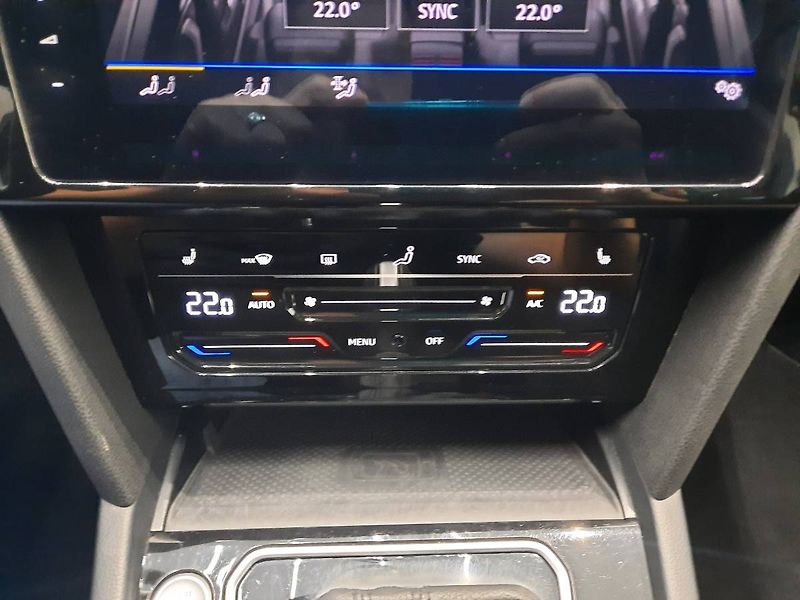 Volkswagen Passat Variant (2023) Business 2.0 TDI (110kW/150k) - fotka 22 z 30
