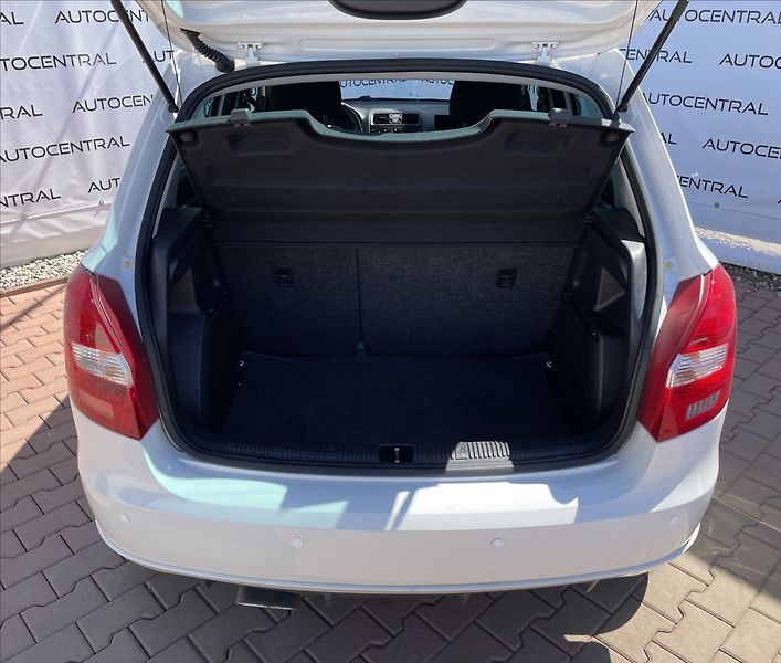 Škoda Fabia 1,2 TSI 63kw klima po servisu - fotka 11 z 20