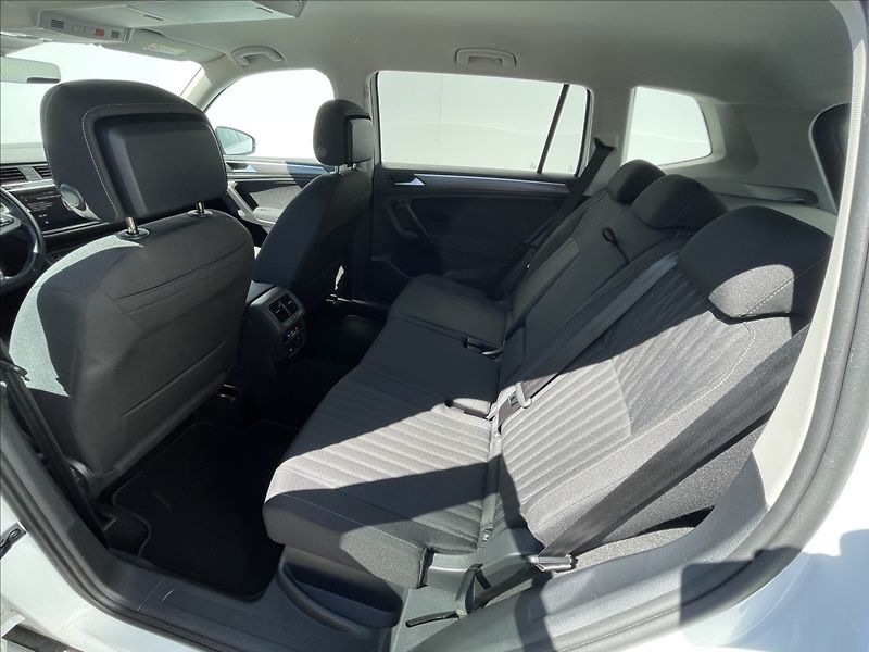 Volkswagen Tiguan Allspace 1,5 TSI DSG Life ACC+NAVI+PDC - fotka 15 z 23