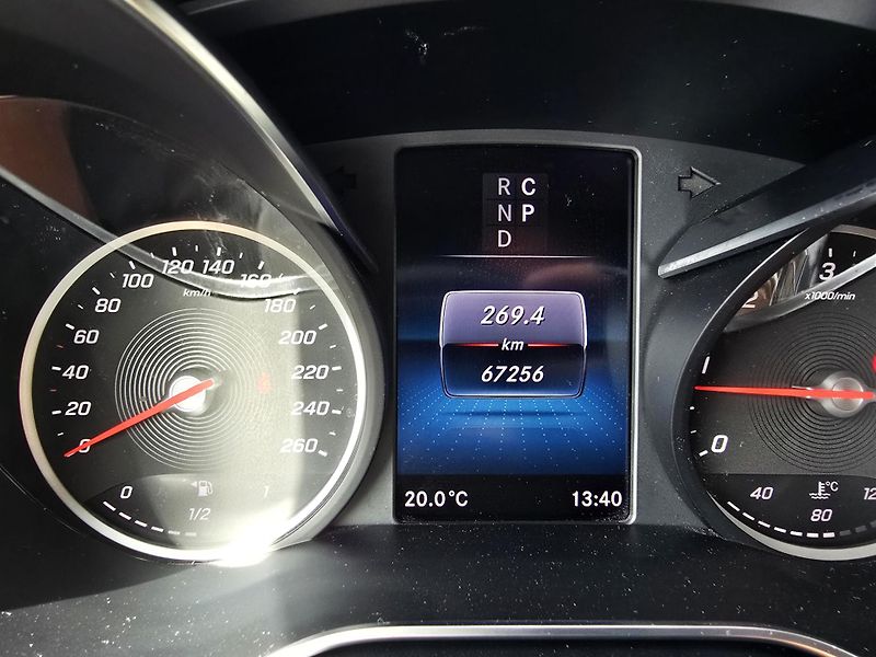 Mercedes-Benz Třídy V 300D 4MATIC AMG 1MAJ. TOP ČR! - fotka 28 z 32