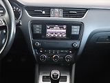 Škoda Octavia (2016) 1.6 TDI, Tempomat - náhled 12