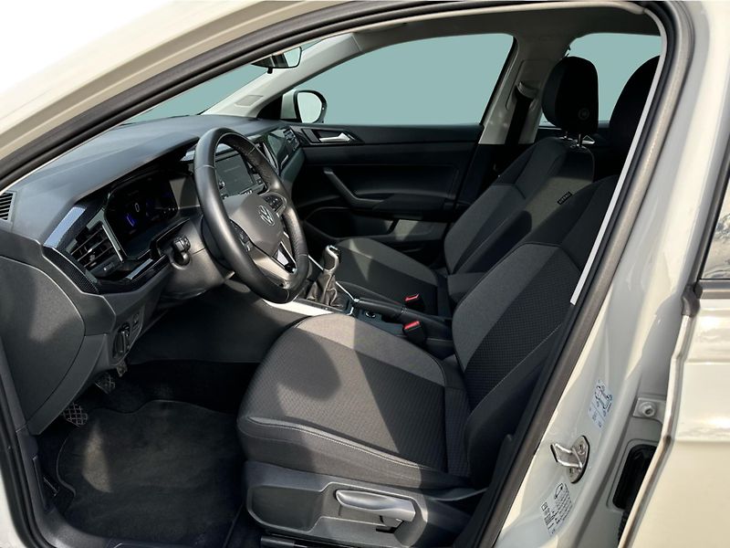 Volkswagen Taigo Life 1.0 TSI 70 kW - fotka 11 z 18