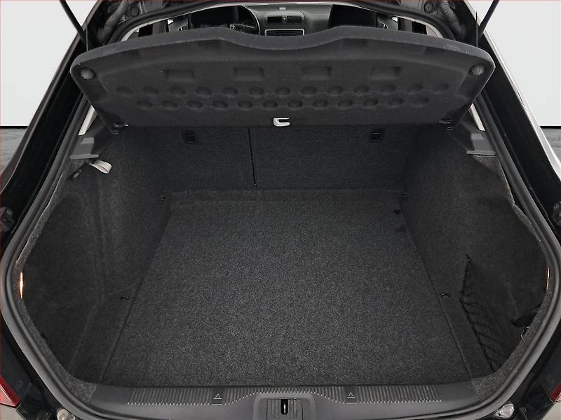 Škoda Octavia (2011) Ambiente Plus 1.2 TSI - fotka 12 z 15