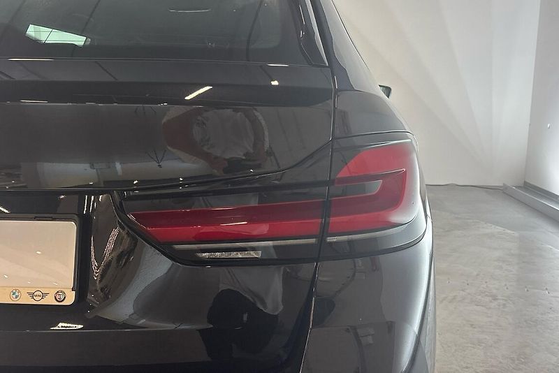 BMW Řada 5 520d xDrive - fotka 4 z 12