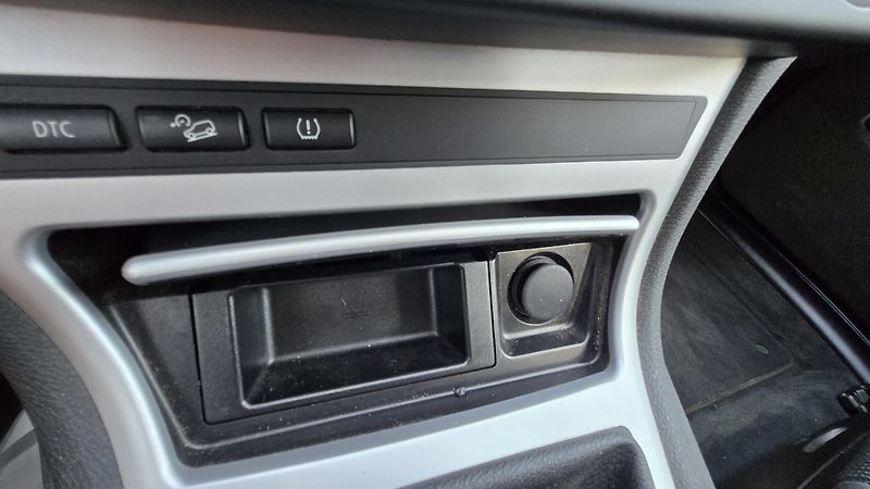BMW X3 X DRIVE 2.0D 130KW 1MAJITEL - fotka 32 z 40