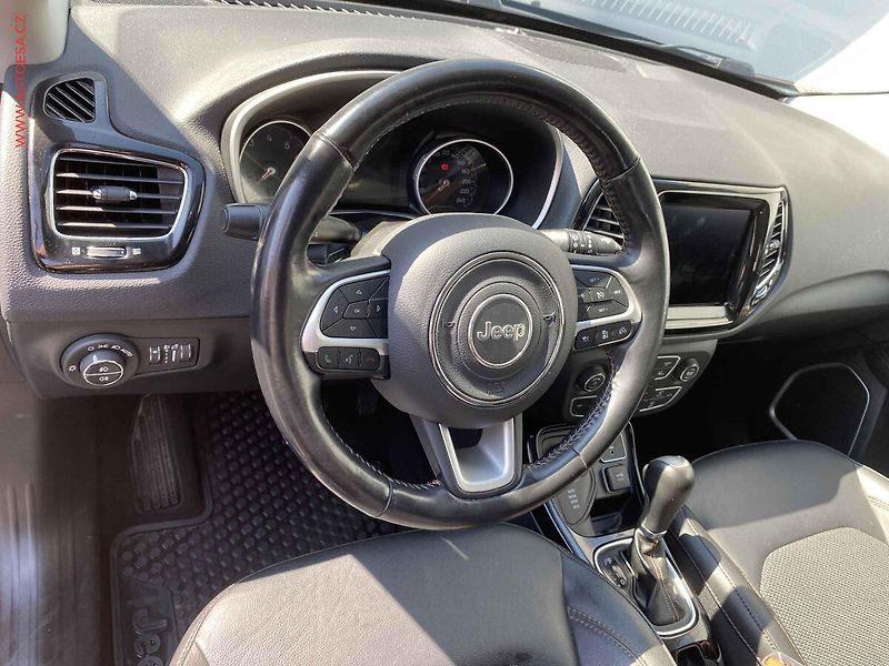 Jeep Compass (2020) 1.4T 4X4, Limited, AT, +ALU - fotka 12 z 22