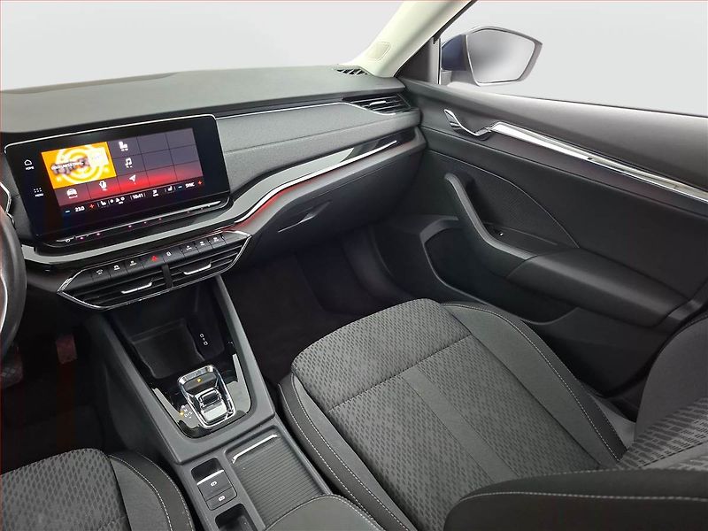 Škoda Octavia (2021) 2.0 TDI, Automat, ČR,1.maj - fotka 8 z 21