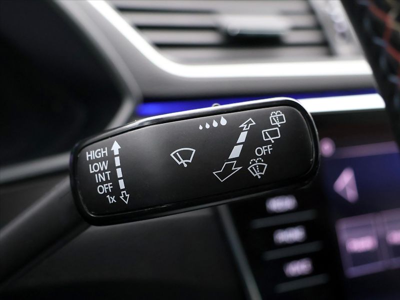 Škoda Superb 2,0 TDI 110kW CZ Style DSG - fotka 21 z 41