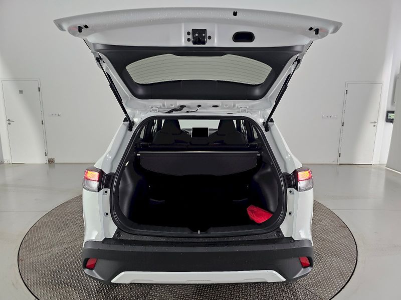 Toyota Corolla Cross (2025) 1.8HEV 140k STYLE TECH - fotka 27 z 27